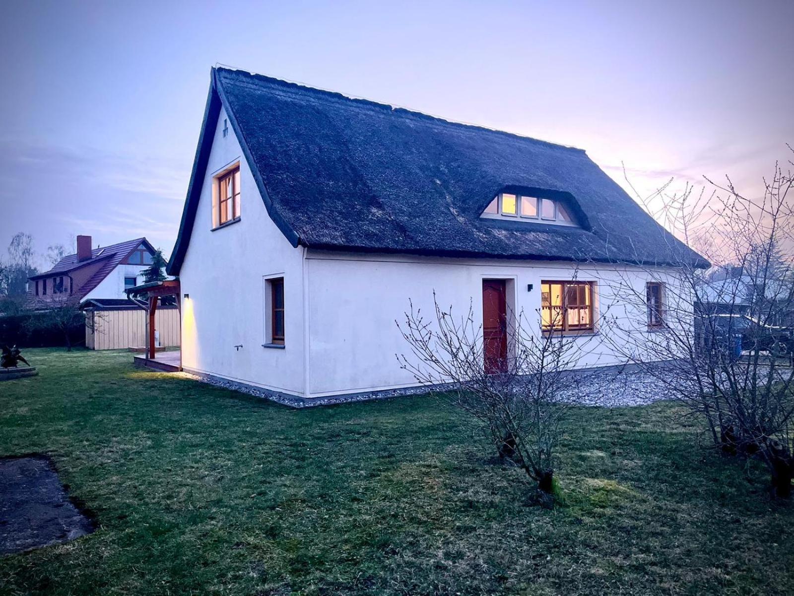 Huus Am Darss Villa Fuhlendorf  ภายนอก รูปภาพ