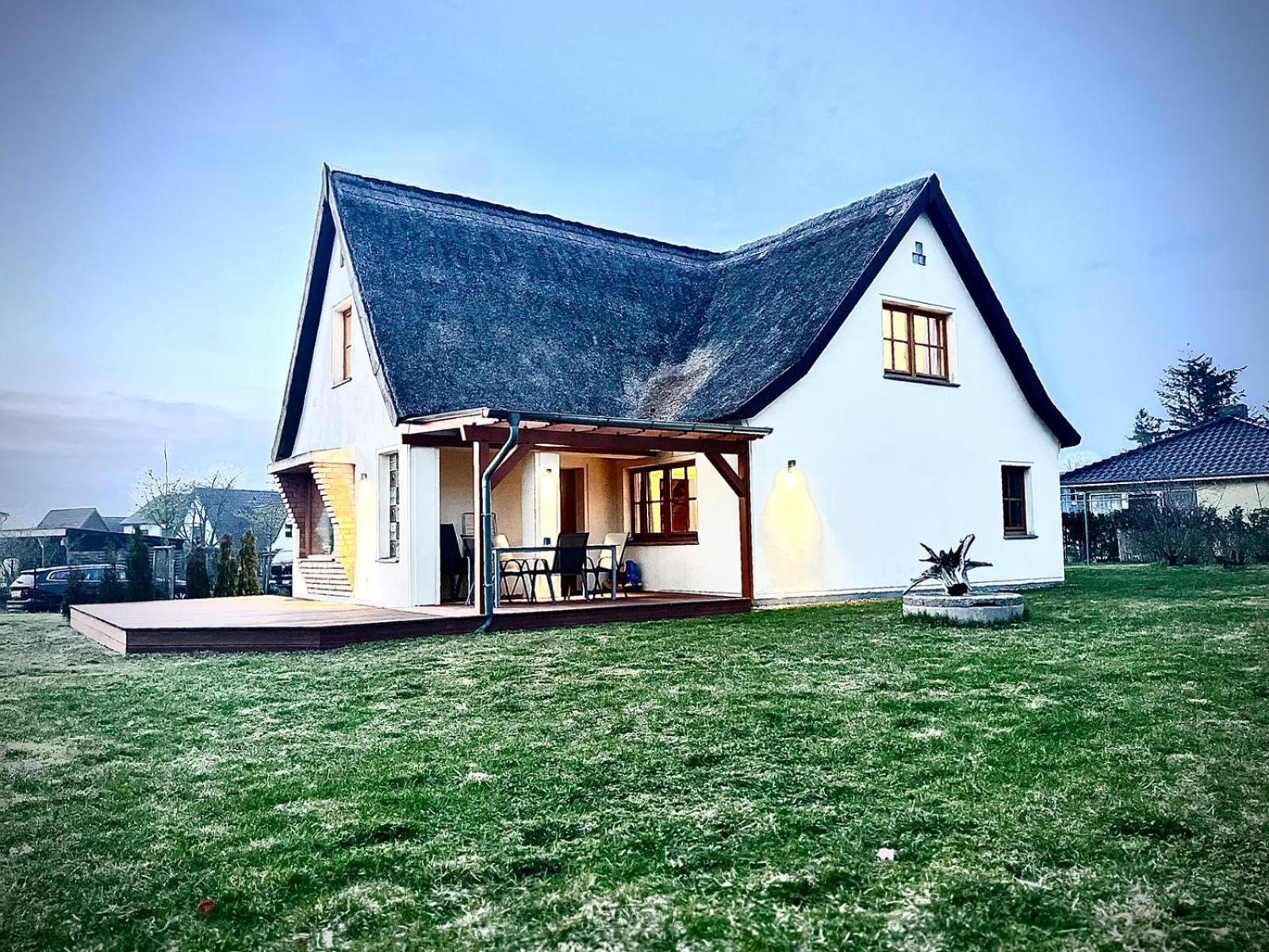 Huus Am Darss Villa Fuhlendorf  ภายนอก รูปภาพ